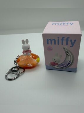 Miffy Keychain Confirmed Orange‎ Cloud Acrylic Keychain